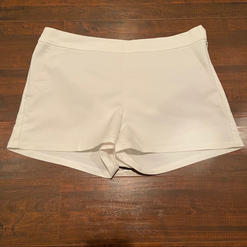 White express shorts